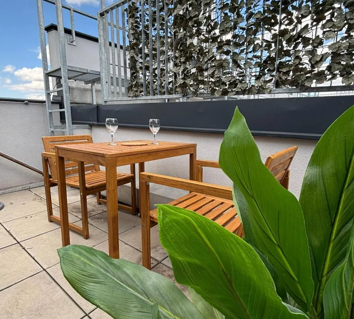 Orestaliving - Penthouse In 2Nd District With View Vídeň