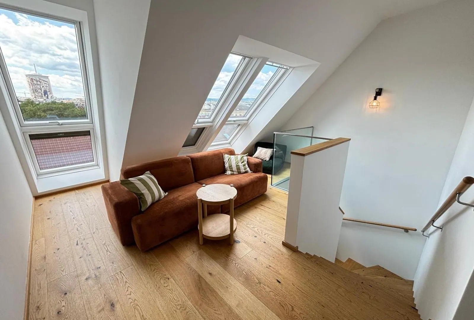Orestaliving - Penthouse In 2Nd District With View Vídeň 0*,  Rakousko