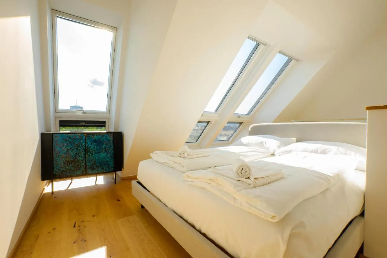 Orestaliving - Penthouse In 2Nd District With View Wien Apartment