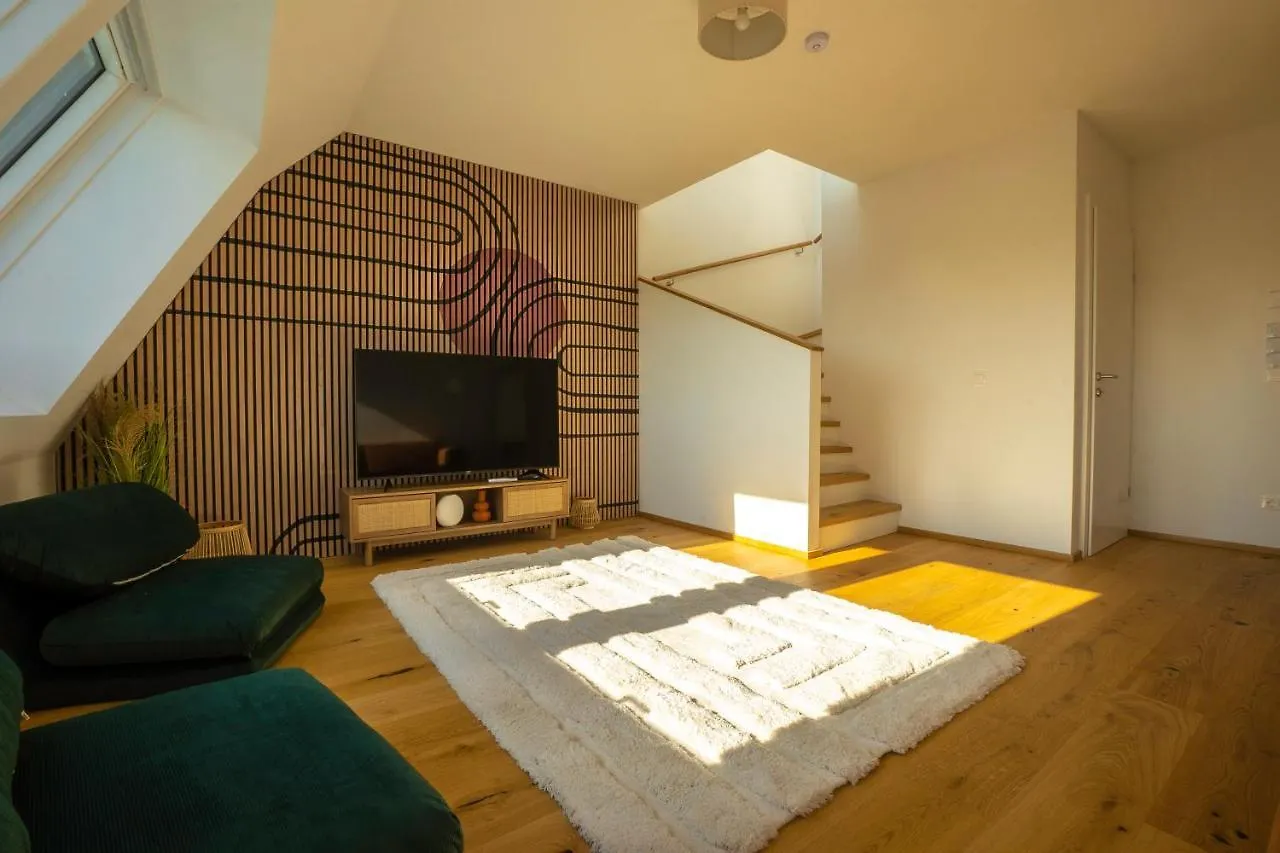 Orestaliving - Penthouse In 2Nd District With View Wien 0*,